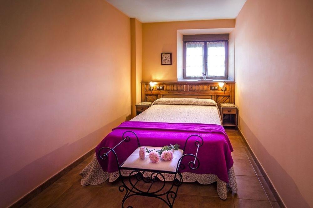 Apartamentos Toraya Hoz de Anero Екстериор снимка