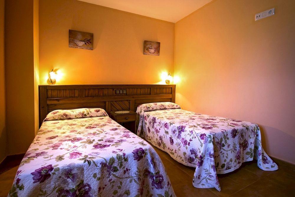 Apartamentos Toraya Hoz de Anero Екстериор снимка